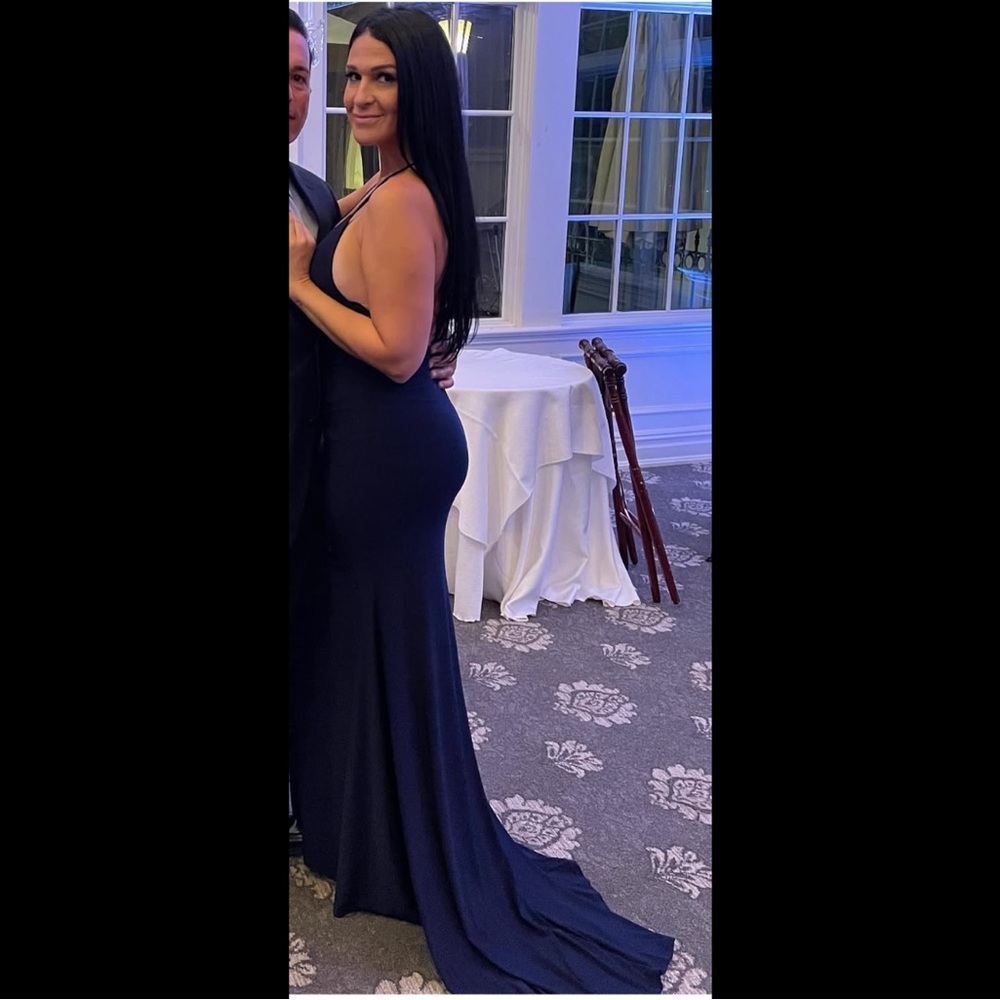Chic Backless Navy Dress